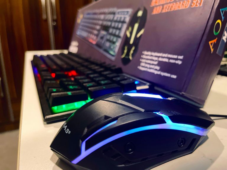 Quelle est la différence entre une souris optique et une souris laser ?缩略图