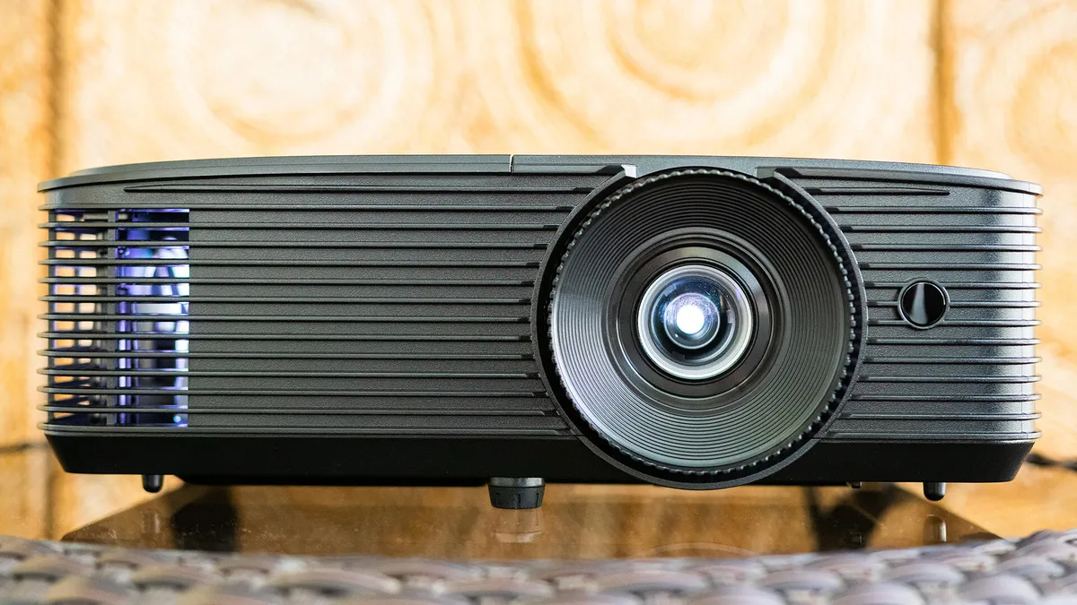 You are currently viewing Why Choose an Optoma Projector 4K for Your Home